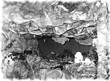 Vecchio Presepe - Particolare della scena della Natività Vecchio Presepe - Particolare della scena della Natività
